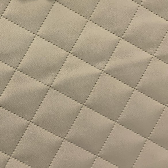 Verhoilukangas tikattu PU-nahka Diamond 5x5 - vaalea beige